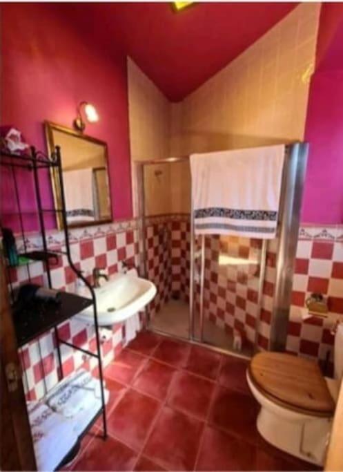 La Casina Roja - Santolaya De Cabranes Villa Arboleya Exterior photo