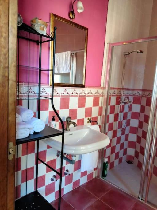 La Casina Roja - Santolaya De Cabranes Villa Arboleya Exterior photo